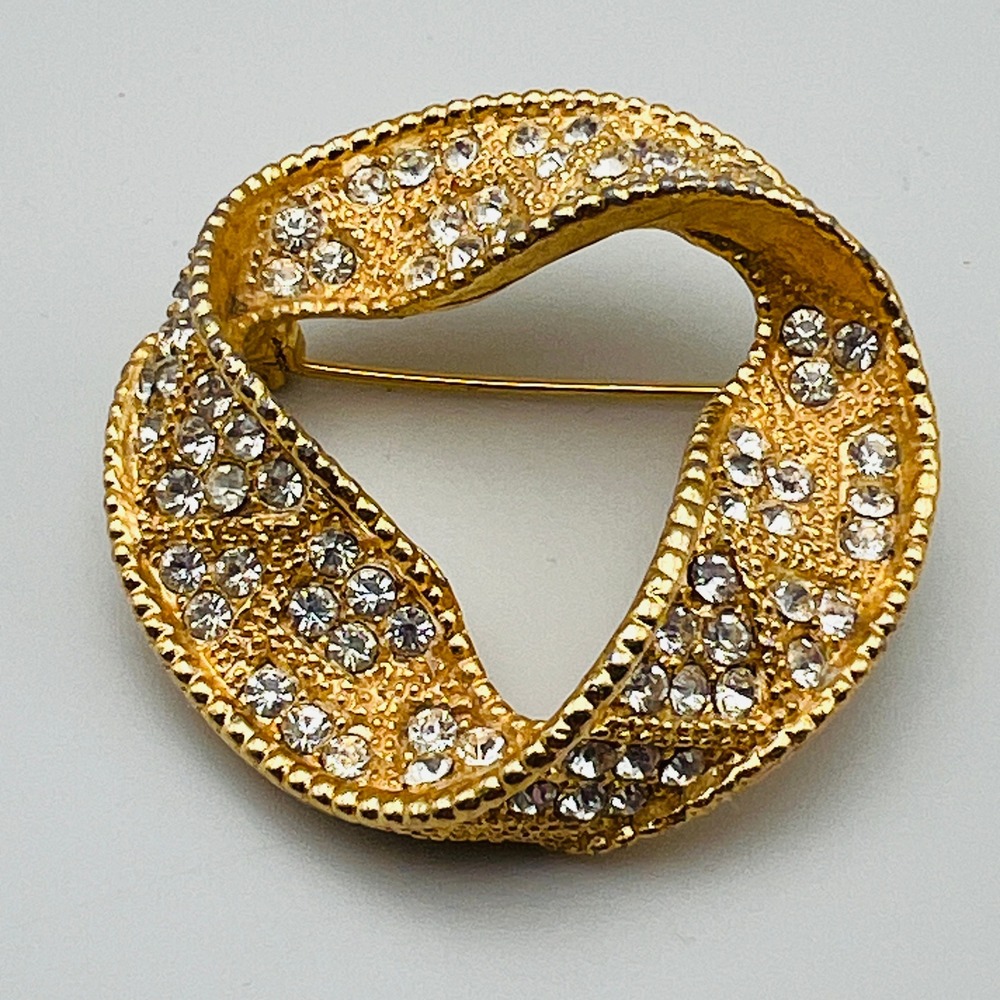 Vintage Gold Tone Brooch Twisted Open Ribbon Loop Pin with‎ Clear Rhinestones